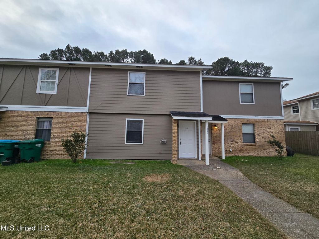 15251 Parkwood Drive, B, Gulfport, MS 39503