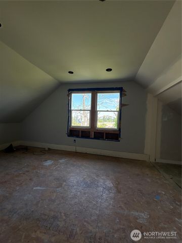 139 NW 85th St, Seattle, WA 98117
