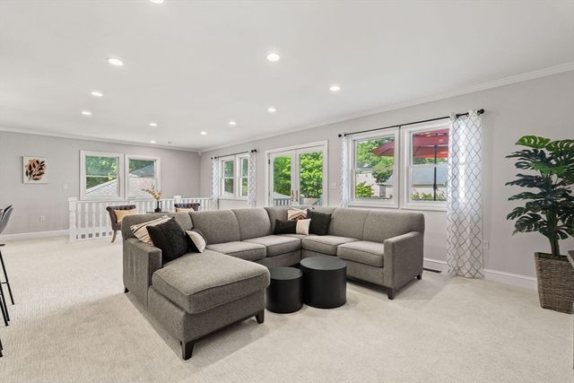 2 Swains Pond Ave, Melrose, MA 02176