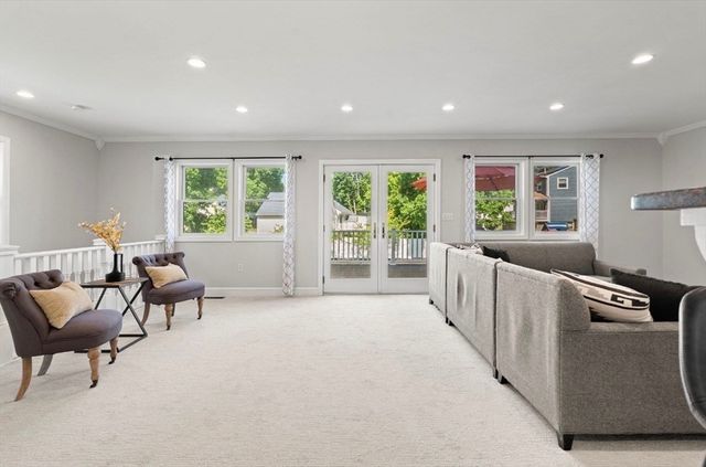 2 Swains Pond Ave, Melrose, MA 02176