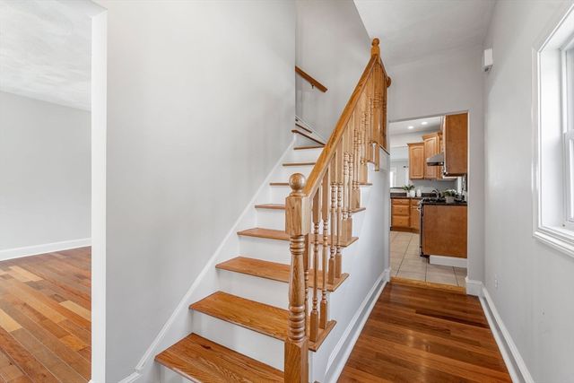 2 Swains Pond Ave, Melrose, MA 02176