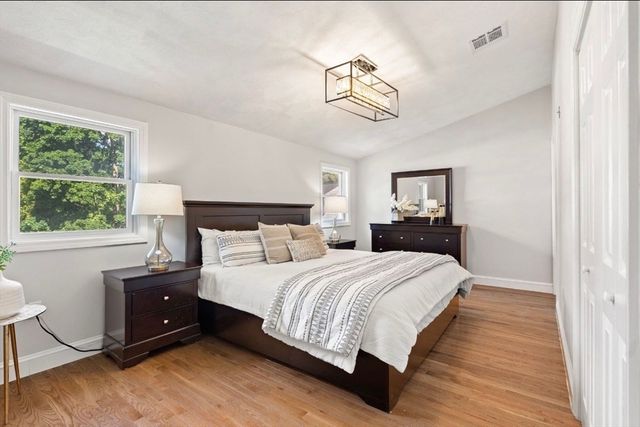 2 Swains Pond Ave, Melrose, MA 02176