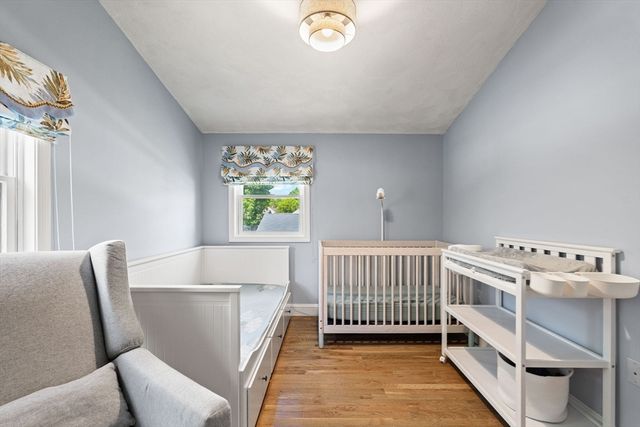 2 Swains Pond Ave, Melrose, MA 02176