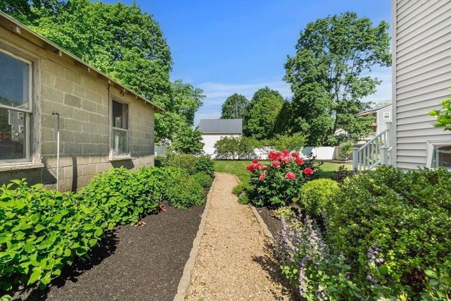 2 Swains Pond Ave, Melrose, MA 02176