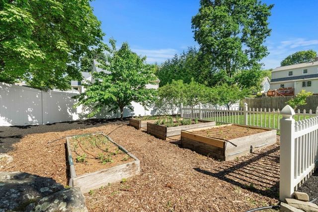 2 Swains Pond Ave, Melrose, MA 02176