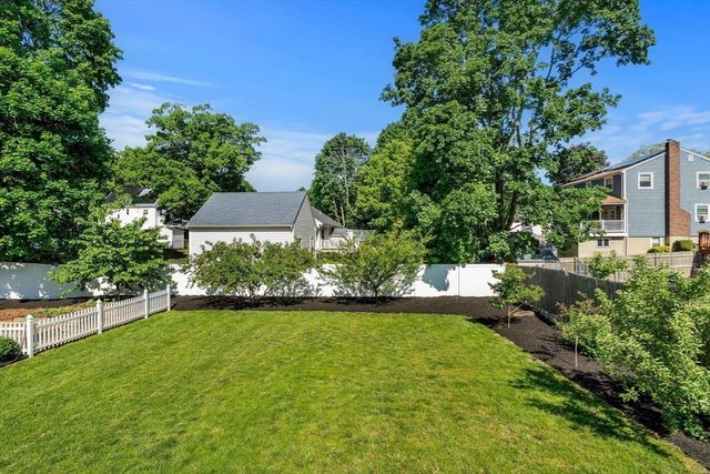 2 Swains Pond Ave, Melrose, MA 02176