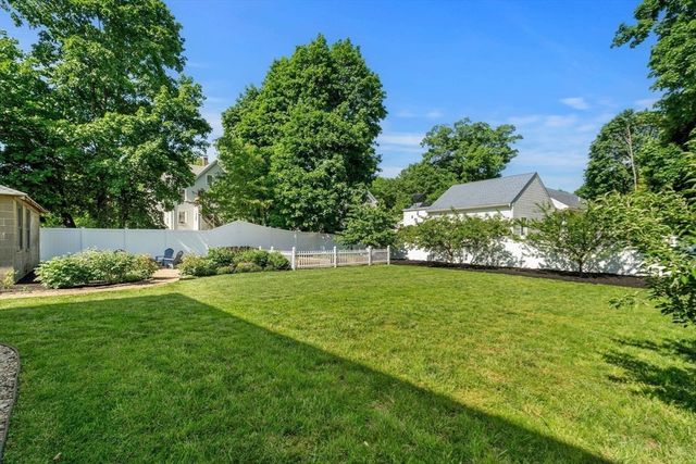 2 Swains Pond Ave, Melrose, MA 02176