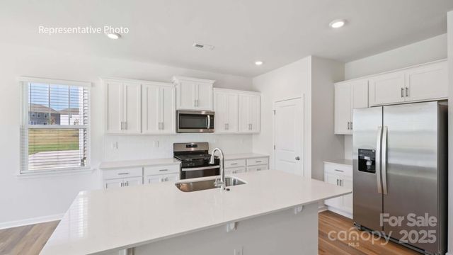 143 Pecan Grove Lane, Statesville, NC 28677