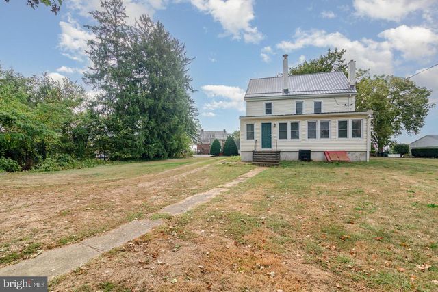 3311 CHESTNUT ST, Camp Hill, PA 17011
