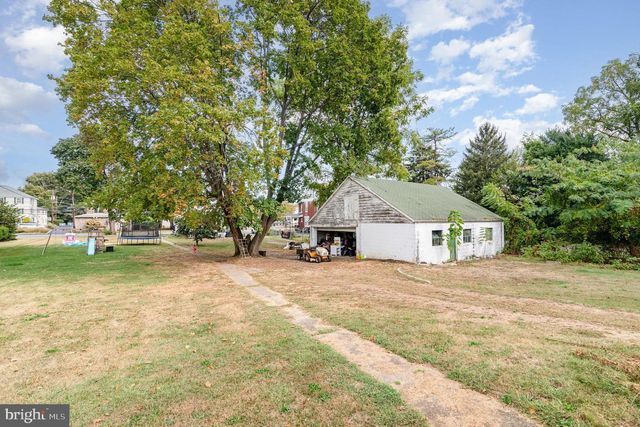 3311 CHESTNUT ST, Camp Hill, PA 17011