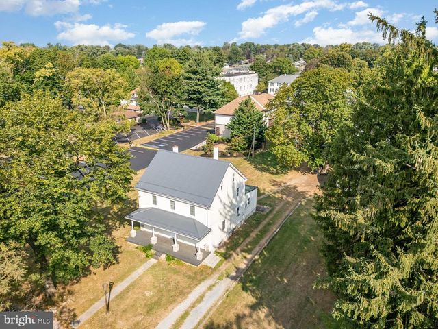 3311 CHESTNUT ST, Camp Hill, PA 17011