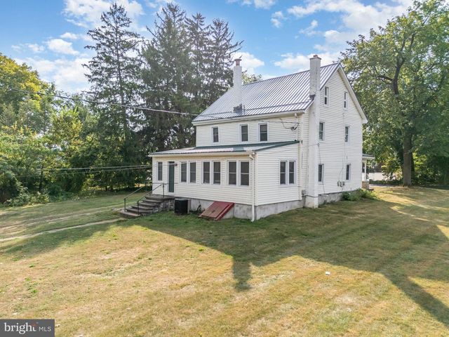 3311 CHESTNUT ST, Camp Hill, PA 17011