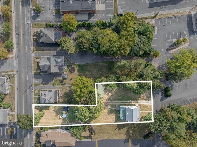 3311 CHESTNUT ST, Camp Hill, PA 17011