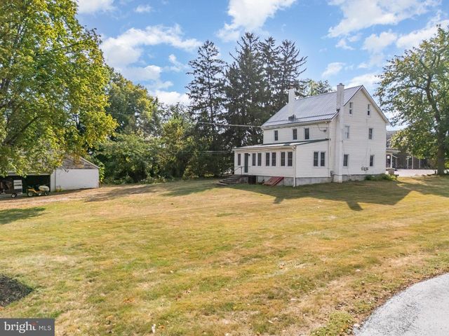 3311 CHESTNUT ST, Camp Hill, PA 17011