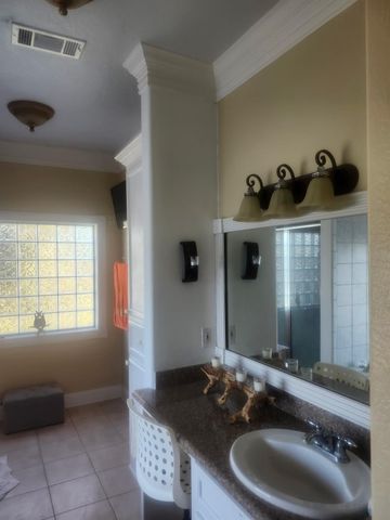6015 Ladonia Street, Arcola, TX 77583