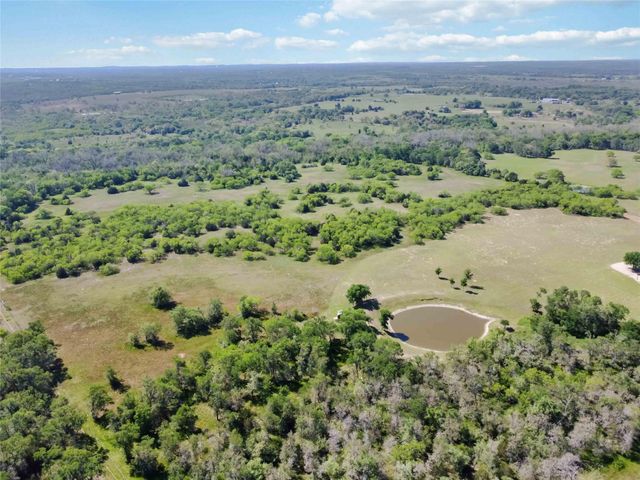769 High Grove RD, Cedar Creek, TX 78612