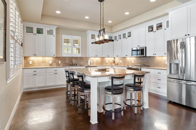 769 High Grove RD, Cedar Creek, TX 78612