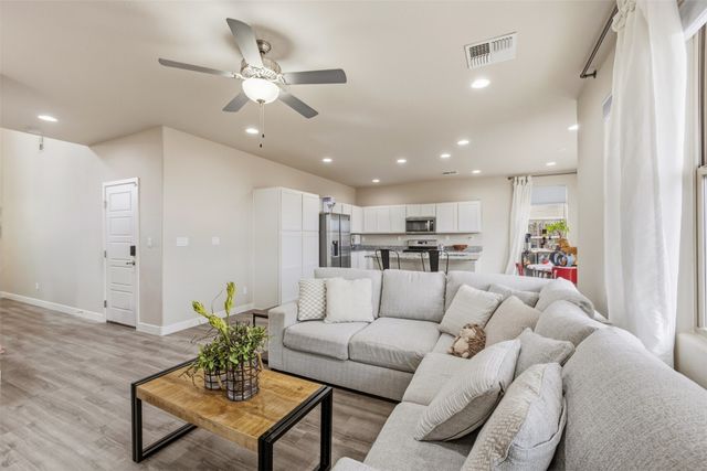 7240 Vista Serena Loop, Santa Fe, NM 87507