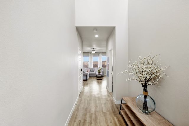 7240 Vista Serena Loop, Santa Fe, NM 87507