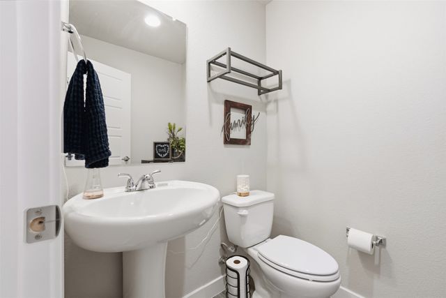 7240 Vista Serena Loop, Santa Fe, NM 87507