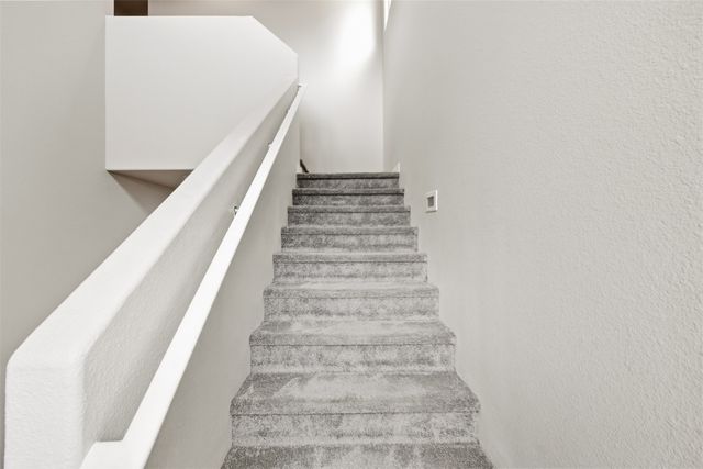 7240 Vista Serena Loop, Santa Fe, NM 87507
