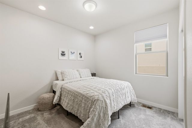 7240 Vista Serena Loop, Santa Fe, NM 87507
