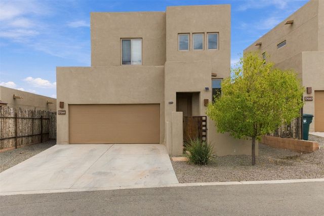 7240 Vista Serena Loop, Santa Fe, NM 87507