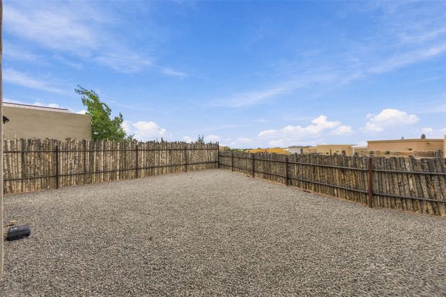 7240 Vista Serena Loop, Santa Fe, NM 87507