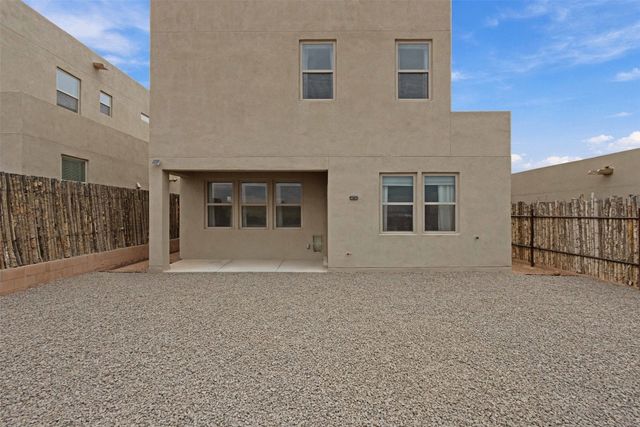 7240 Vista Serena Loop, Santa Fe, NM 87507