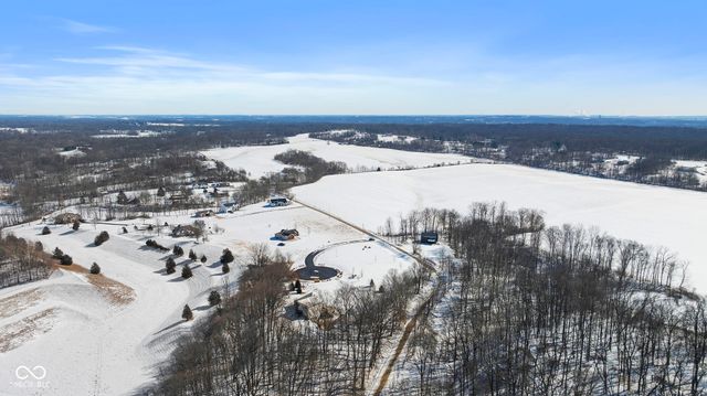 1022 N County Road 400 W, Greencastle, IN 46135