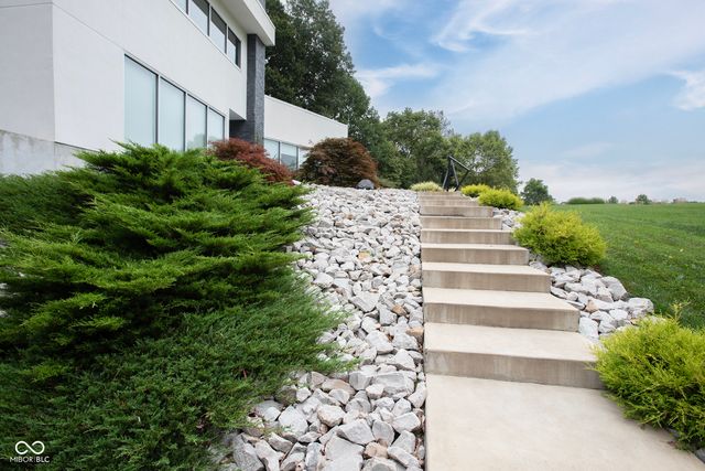 1022 N County Road 400 W, Greencastle, IN 46135