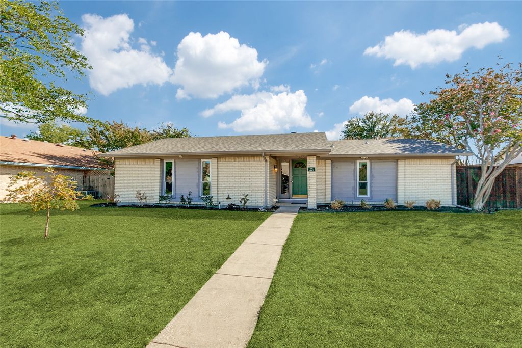 2118 Oak Brook Drive, Richardson, TX 75081