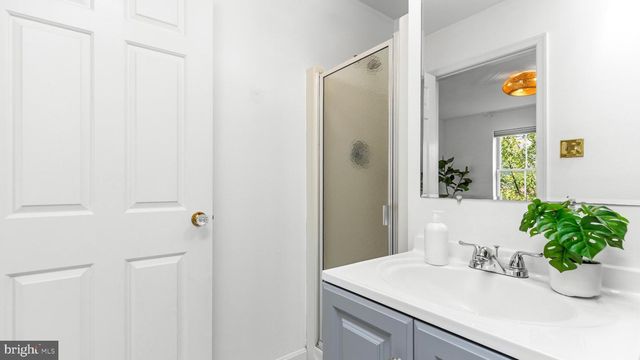 807 S CHARLES ST S, Baltimore, MD 21230