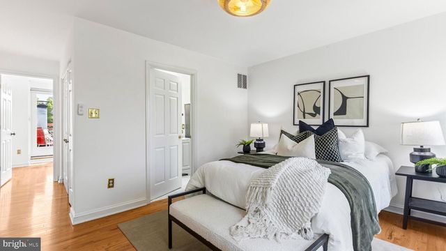 807 S CHARLES ST S, Baltimore, MD 21230