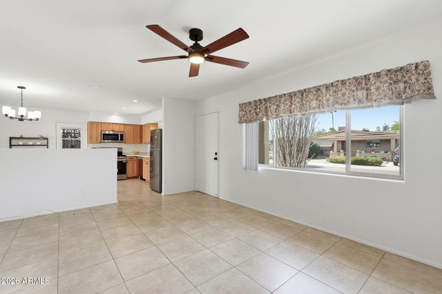 2201 E GRETTA Place, Phoenix, AZ 85022