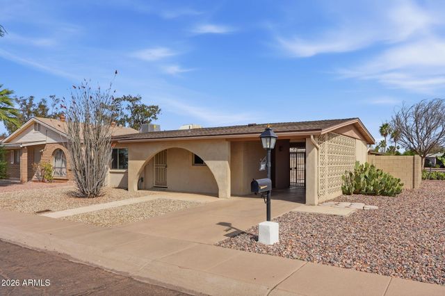 2201 E GRETTA Place, Phoenix, AZ 85022