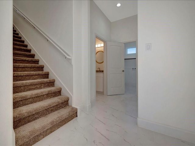 345 Edgewater Drive, Livingston, TX 77351