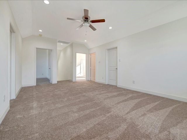 345 Edgewater Drive, Livingston, TX 77351