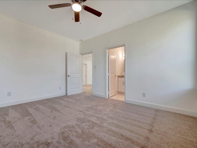 345 Edgewater Drive, Livingston, TX 77351