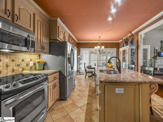 504 Spring Point Court, Simpsonville, SC 29681