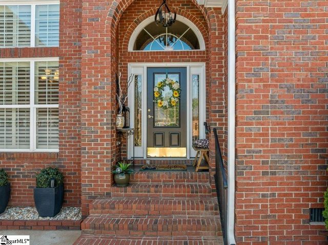 504 Spring Point Court, Simpsonville, SC 29681