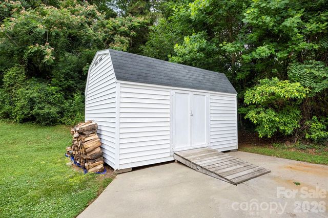 303 Brook Valley Drive, Salisbury, NC 28147
