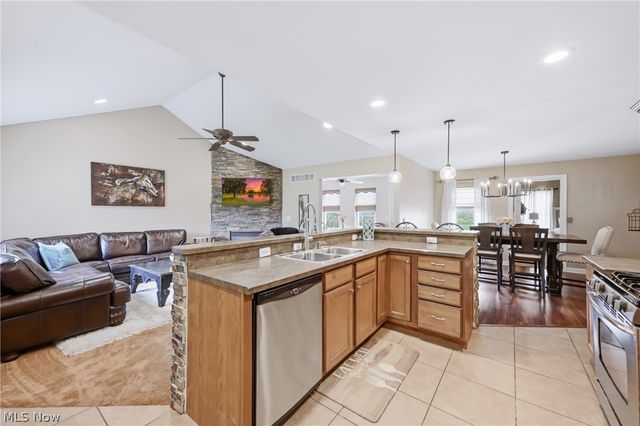 111 Dornoch Street, Cortland, OH 44410