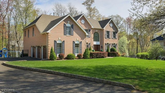 5 Longford Ct, Warren Twp., NJ 07059