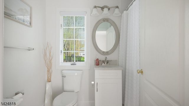 5 Longford Ct, Warren Twp., NJ 07059