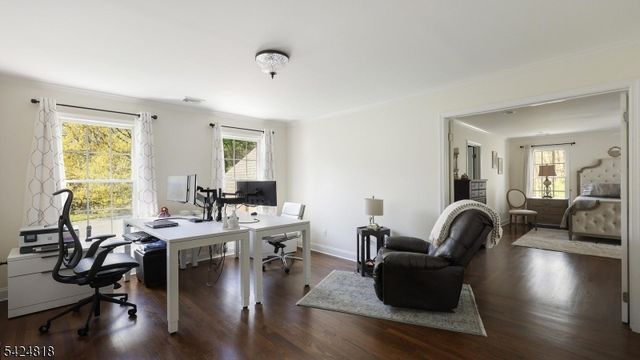 5 Longford Ct, Warren Twp., NJ 07059