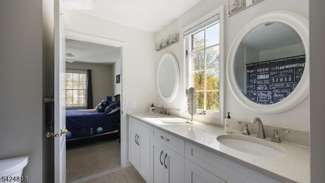 5 Longford Ct, Warren Twp., NJ 07059