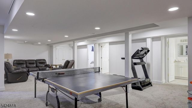 5 Longford Ct, Warren Twp., NJ 07059