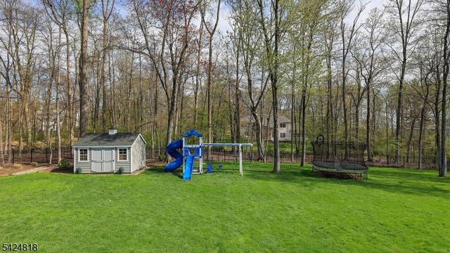 5 Longford Ct, Warren Twp., NJ 07059