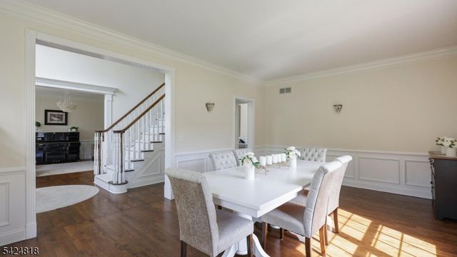 5 Longford Ct, Warren Twp., NJ 07059